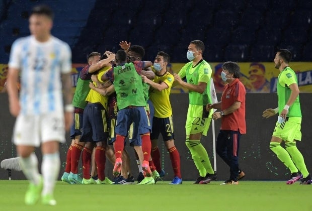 Selección Colombia celebra ante Argentina / Foto AFP Selección Colombia celebra ante Argentina / Foto AFP