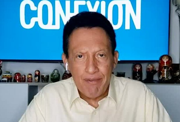 Oscar Rentería, panelista de Conexión