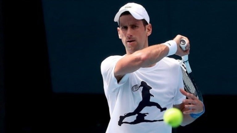 Novak Djokovic en el centro de la polémica. Foto: AFP Novak Djokovic en el centro de la polémica. Foto: AFP