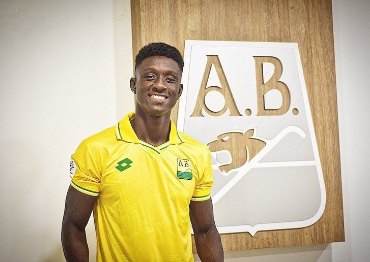 Jhon Emerson Córdoba fichó por Bucaramanga en agosto de 2023 - Instagram: @bucaramangaoficial