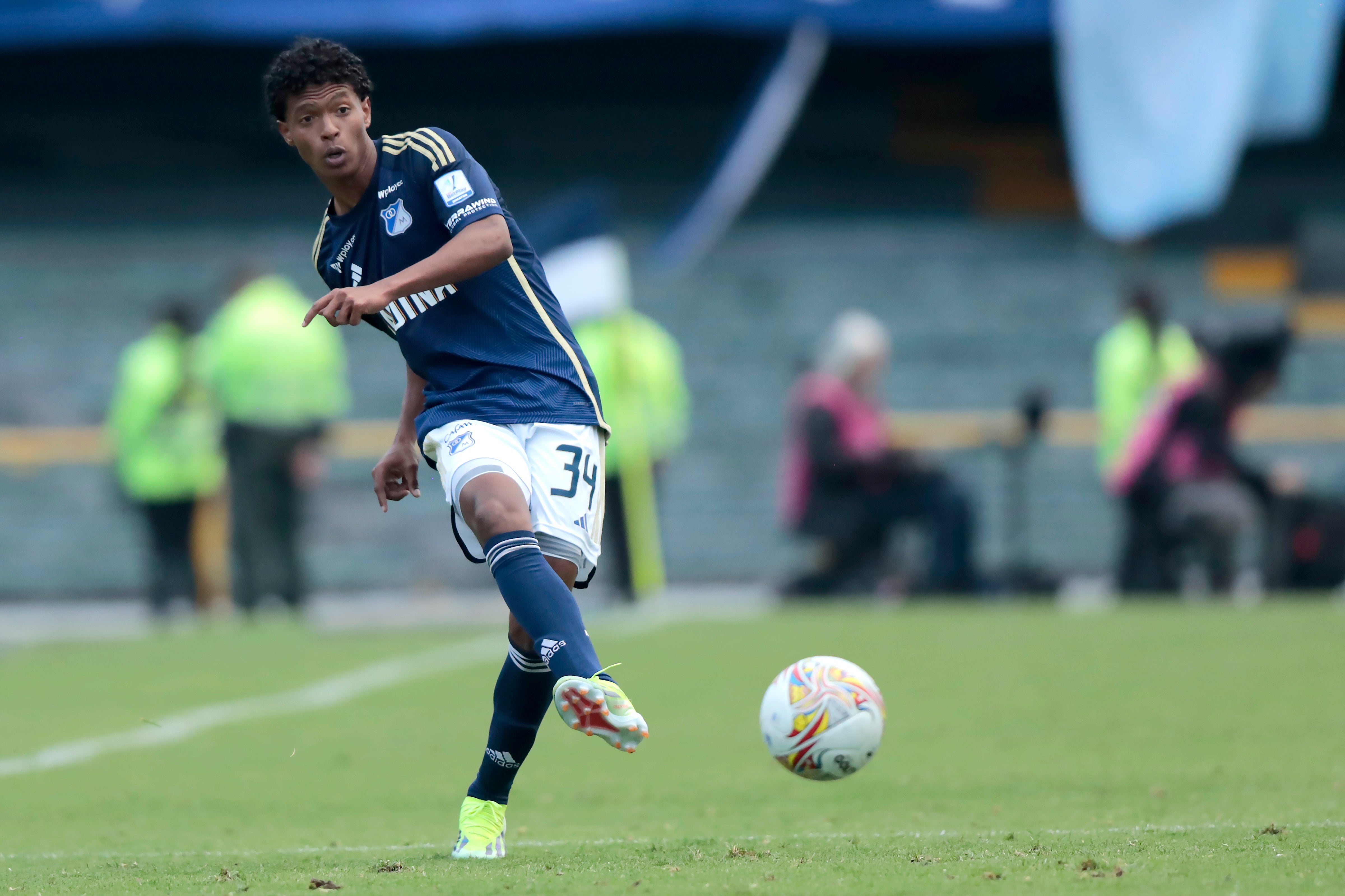 Sander Navarro debutó con Millonarios en 2023 frente a Deportivo Pasto / VizzorImage / Andres Rot