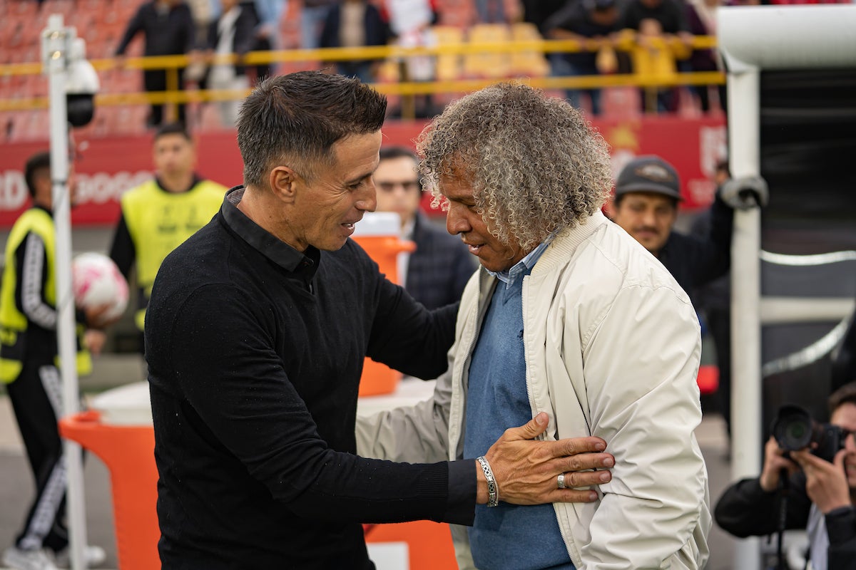 Pablo Peirano y Alberto Gamero se han enfrentado en cuatro cl&aacute;sicos Santa Fe vs. Millonarios - VizzorImage
