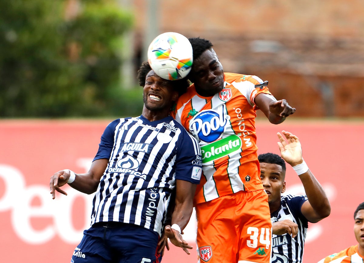 Didier Moreno, de Junior, y Luis Ángel Díaz, de Envigado, sumaron remates a puerta por la fecha 16 - VizzorImage