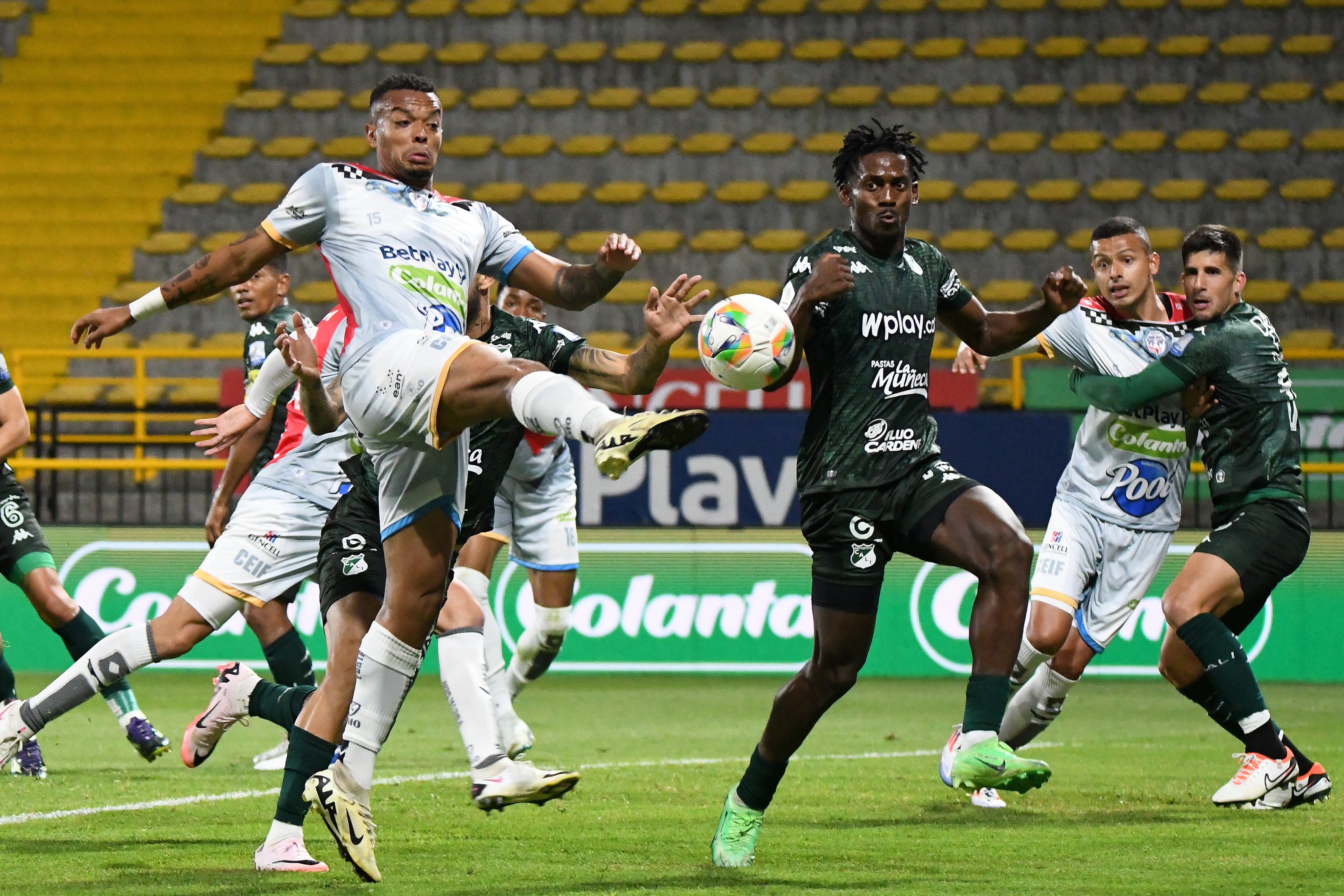 Fortaleza derrotó a Deportivo Cali por la minima diferencia en la ida de la Copa BetPlay / VizzorImage / Felipe Caicedo
