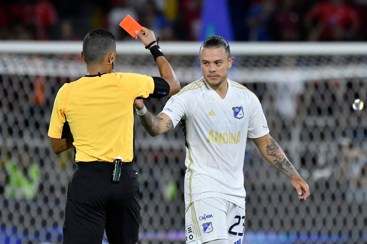 Leonardo Castro fue expulsado del América 2-1 Millonarios en tiempo de adición - VizzorImage