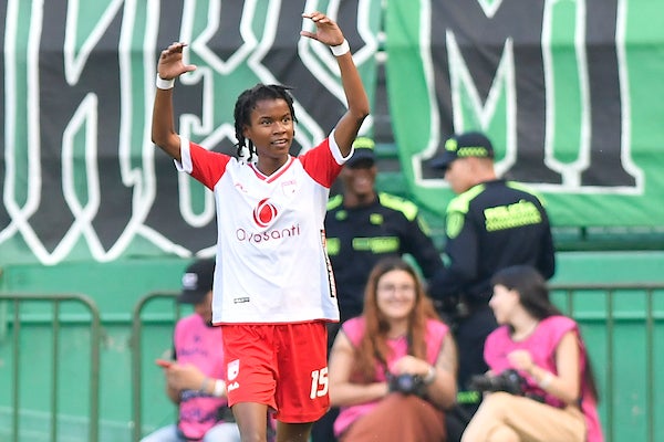 Karla Viancha anotó para Santa Fe / vizzorimage