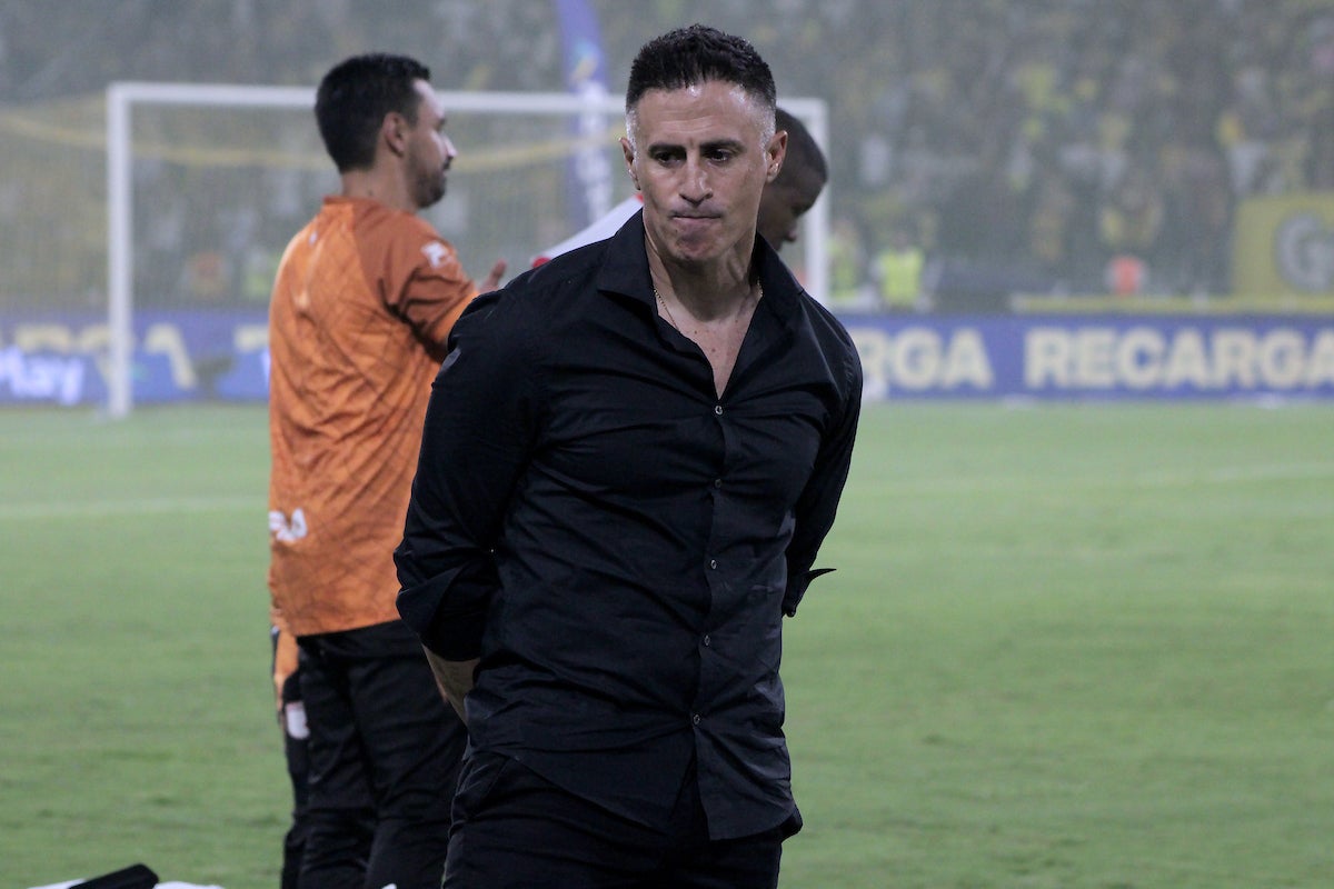 Peirano reconoció que Facundo Agüero aún es duda para jugar la final vuelta con Santa Fe - VizzorImage