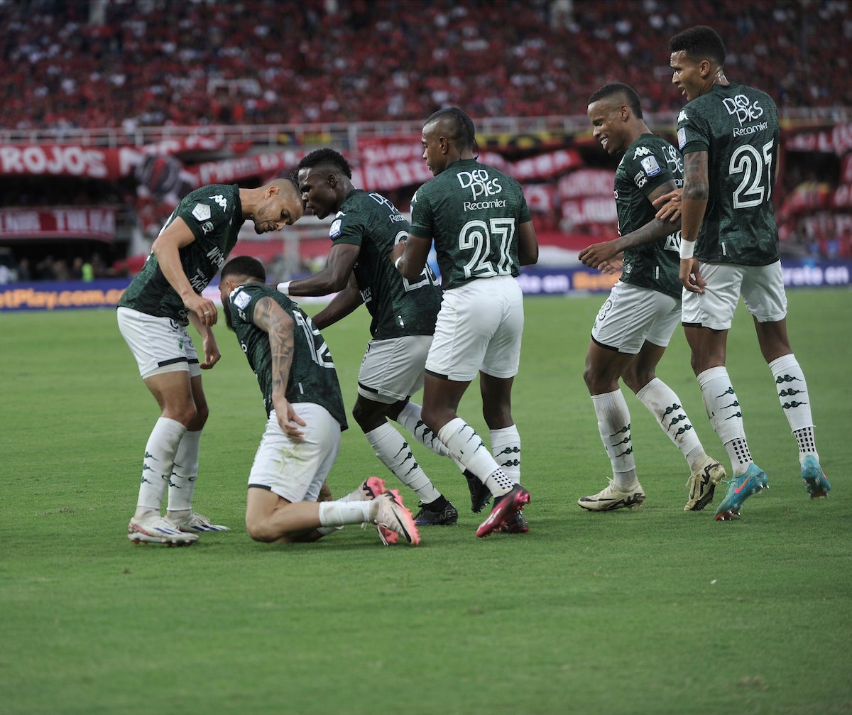 Deportivo Cali sentenció la primera derrota como local de América en el Clausura 2024 - VizzorImage