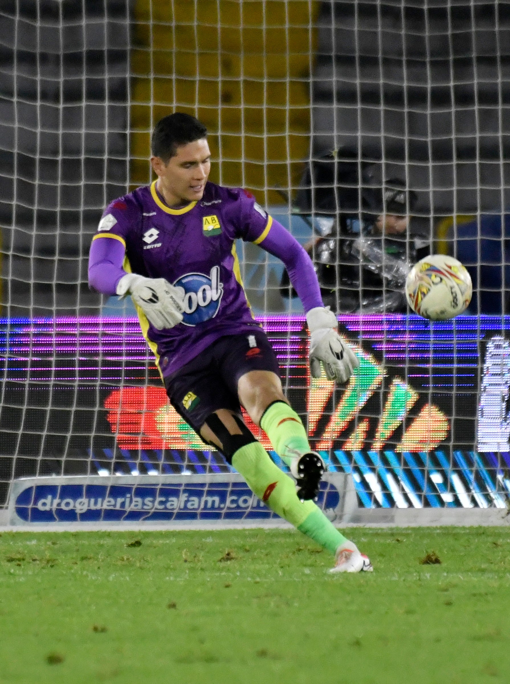 Aldair Quintana, de Bucaramanga, suma 15 vallas invictas en 2024 - VizzorImage