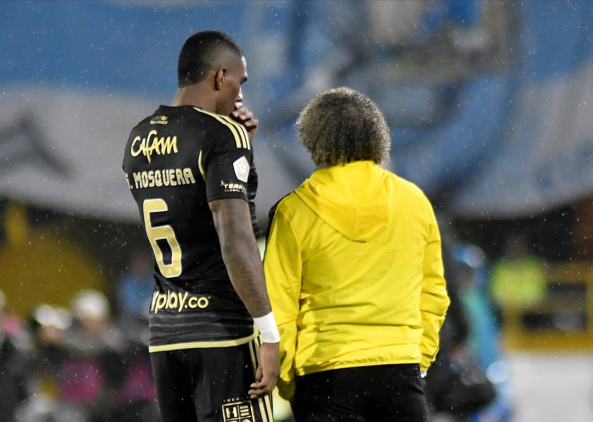 Sergio Mosquera y Alberto Gamero en un partido de Millonarios - VizzorImage