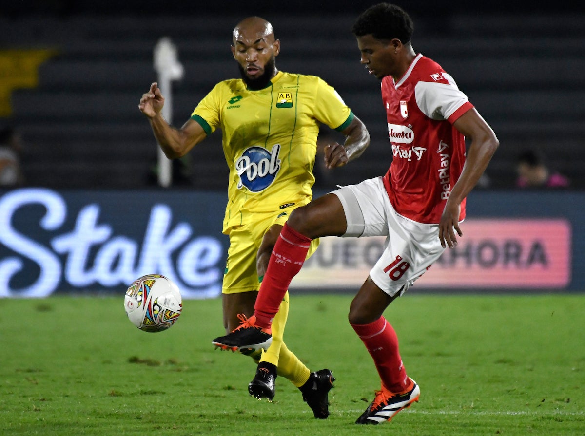 Freddy Hinestroza, de Bucaramanga, y Jhon Meléndez, de Santa Fe, podrán disputar la final del primer semestre - VizzorImage