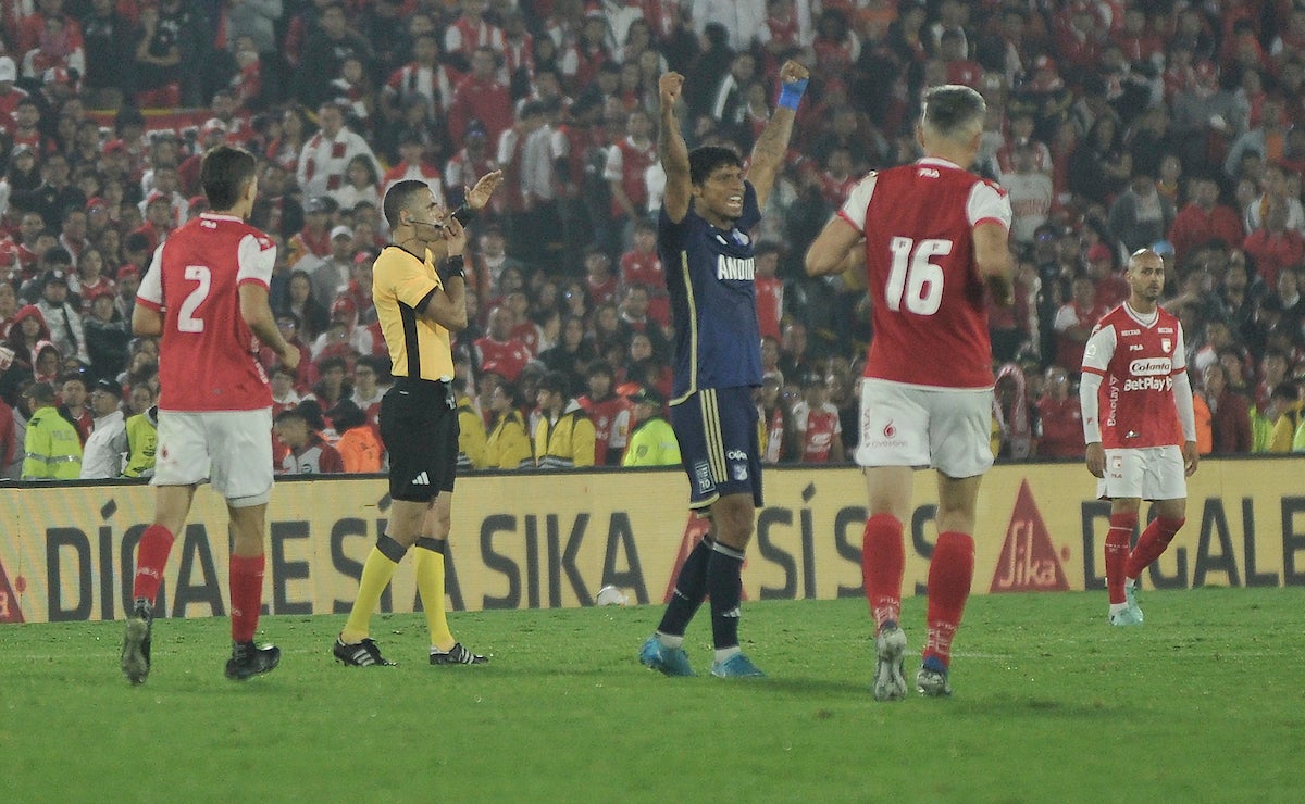 Santa Fe y Millonarios pelean por ser el finalista del grupo A para la Liga BetPlay 2024-2 - VizzorImage