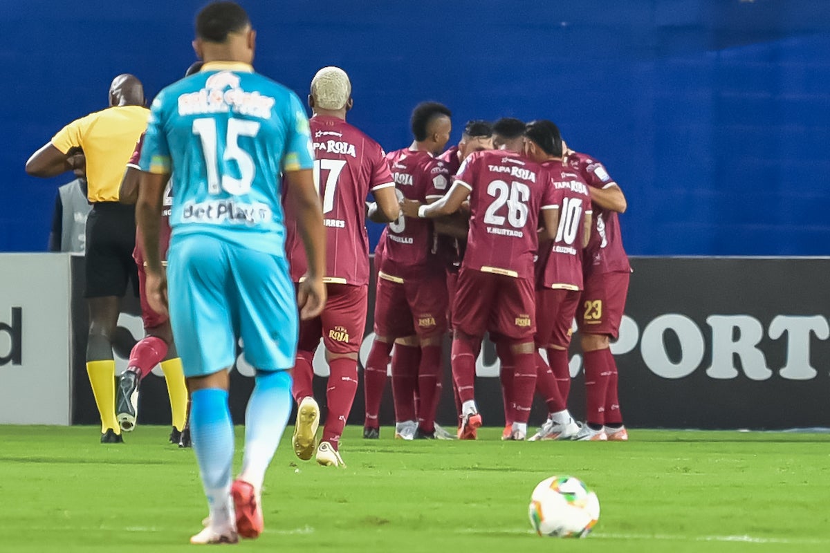 Tolima sum&oacute; un triunfo ante Jaguares que lo asegura en la zona de clasificaci&oacute;n - VizzorImage