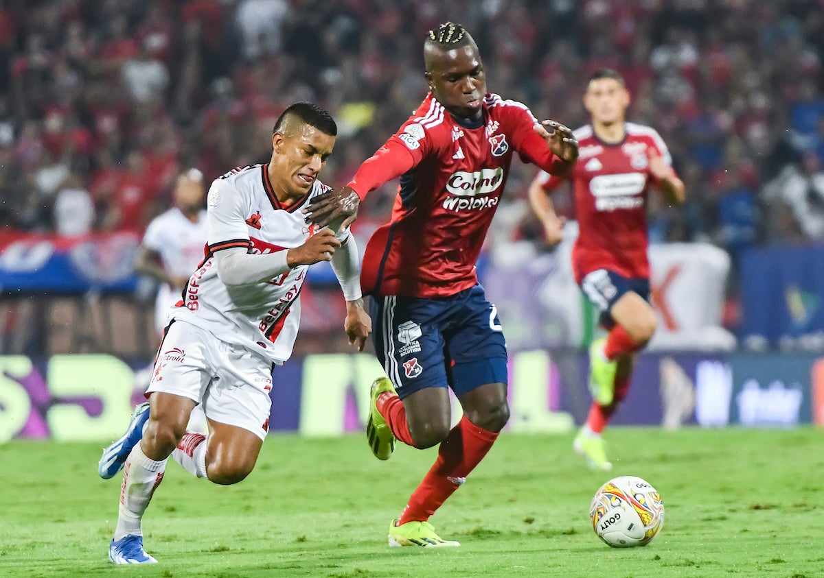 Habrá duelo de rojos en la fecha 14 de la Liga BetPlay 2024: América recibirá a Medellín - VizzorImage