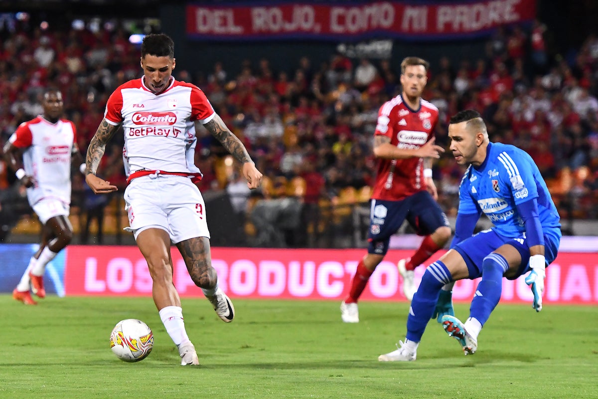 Independiente Santa Fe e Independiente Medellín se pondrían al día con el campeonato - VizzorImage