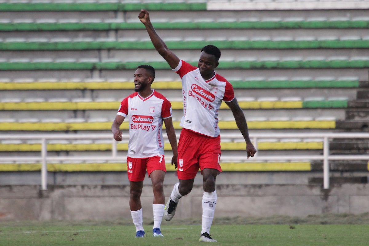 Daniel Moreno marcó dos goles en 22 partidos con Santa Fe - VizzorImage