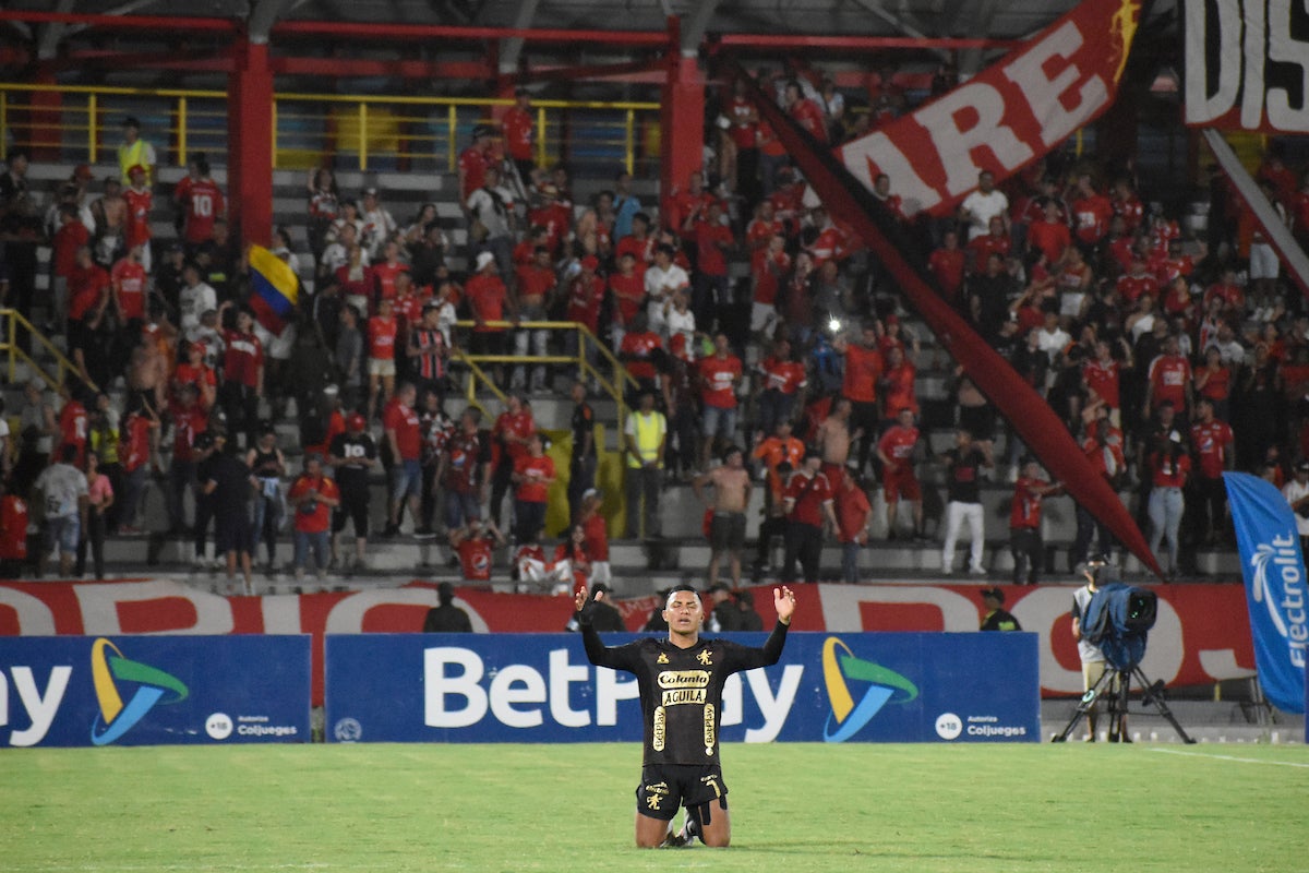 América derrotó a Pereira por el partido aplazado en el torneo Clausura 2024 - VizzorImage
