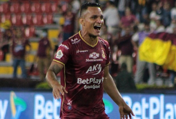 Brayan Rovira con Deportes Tolima - VizzorImage