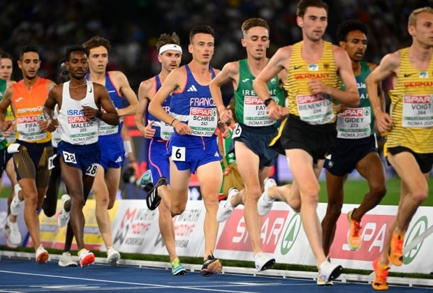 Los deportistas suelen combinar en sus dietas la buena alimentaci&oacute;n con suplementos - AFP