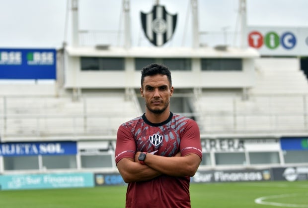 Central Córdoba solo celebró un triunfo al mando de Lucas González - X: @cacc_sde