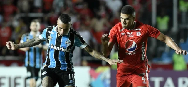 América tiene 5 puntos en el grupo E. / Foto: VizzorImage - Gabriel Aponte