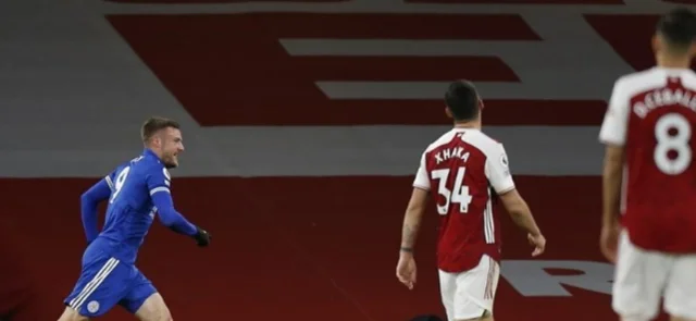 Leicester cortó una racha de 14 visitas sin vencer a Arsenal/ AFP