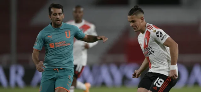 Borré le gana el duelo a Lucas Villaruel / Foto AFP