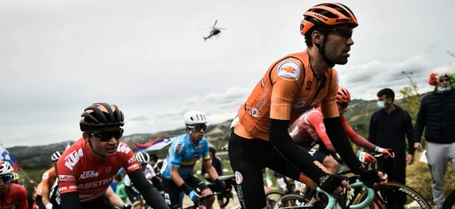 Dumoulin abandonó La Vuelta por cansancio / AFP