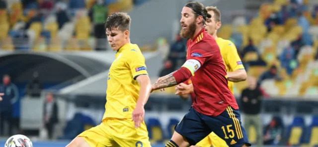 Sergio Ramos en la derrota de España ante Ucrania / Foto AFP