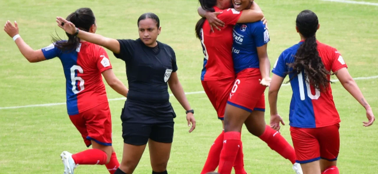 Medellín superó 3-0 a Real San Andrés. / Foto: VizzorImage - Luis Benavides