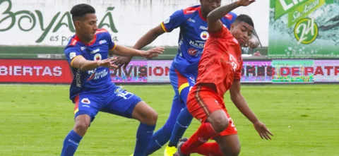 Patriotas y Pasto empataron 1-1 en Tunja. / Foto: VizzorImage - Edward Leguizamo