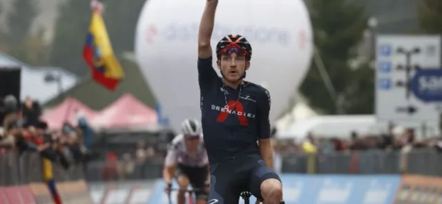 Geoghegan Hart coronó la cima de la estación de Piancavallo / AFP