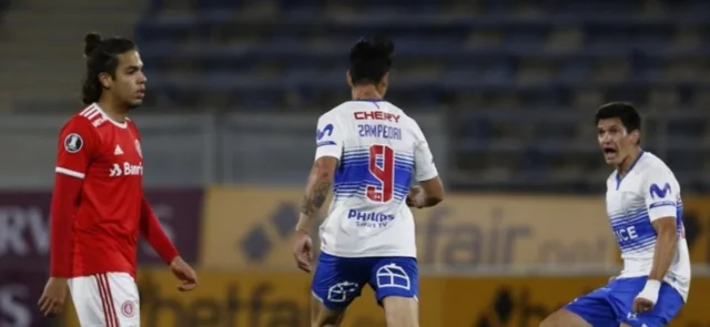 Fernando Zampedri, figura de Universidad Católica/ AFP