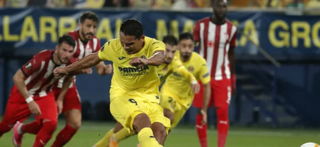 Bacca marcó en la victoria de su equipo en Europa League / Foto AFP
