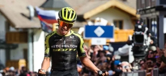 Esteban Chaves, en la nómina de lujo de la Vuelta a España. / Foto: AFP