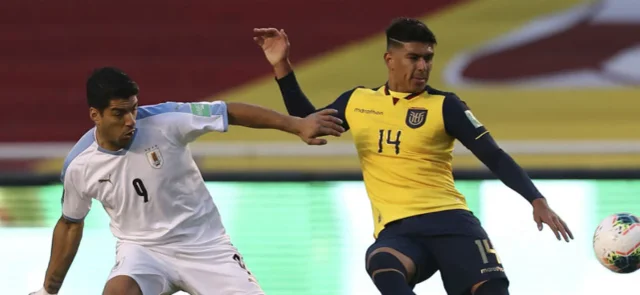 Ecuador se impuso 4-2 en casa ante Uruguay / Foto AFP
