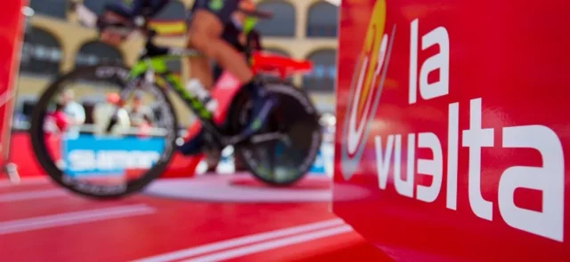 Vuelta a España 2020 inicia el 20 de octubre / AFP