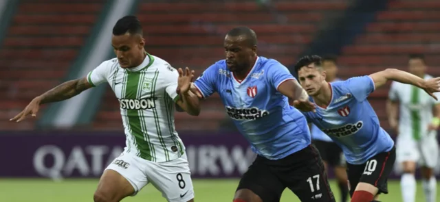 Nacional vs River Plate de Uruguay / Foto AFP