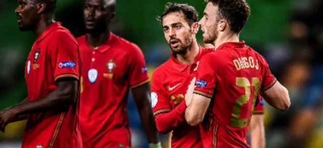 Portugal celebra la victoria contra Suecia / Foto AFP