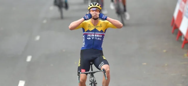 Roglic, primer líder de La Vuelta a España / AFP