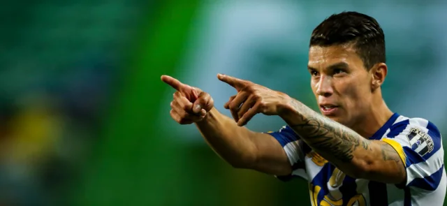 Mateus Uribe anotó en el empate de Porto contra Sporting | AFP