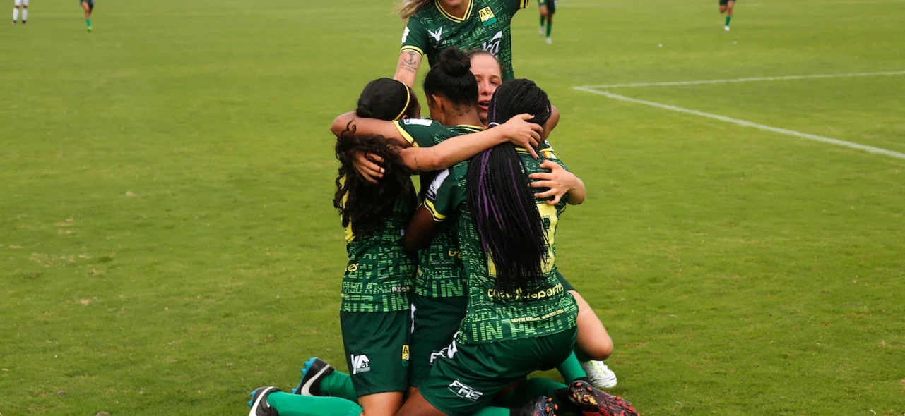 Bucaramanga festejó fuera de su casa | Foto: VizzorImage/ Jaime Moreno