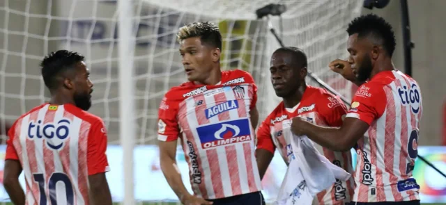 Junior ganó 0-1 en el juego de ida. / Foto: VizzorImage - Jairo Cassiani