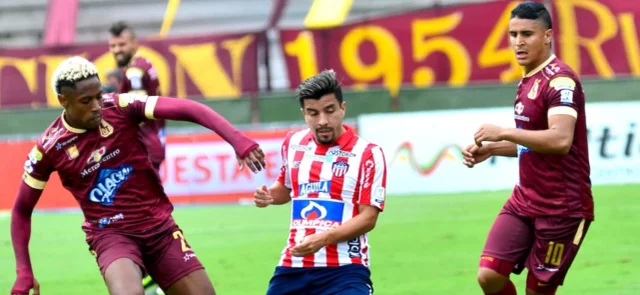 El último duelo entre ambos terminó 0-0/ Vizzorimage