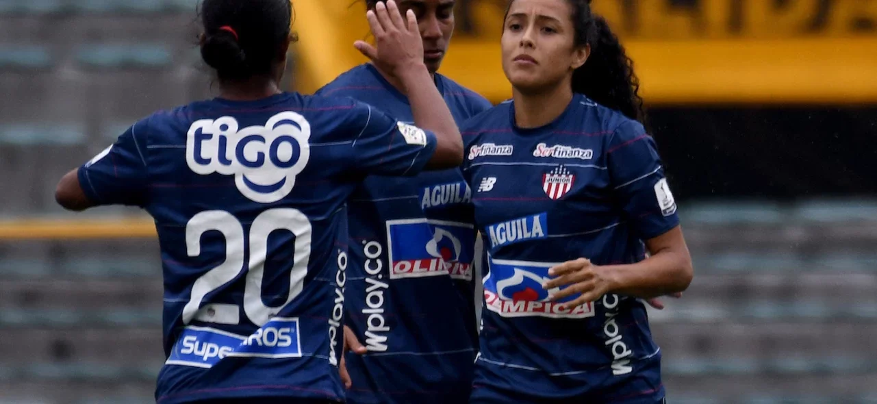 Junior ganó, pero no le alcanzó | Foto: VizzorImage / Luis Ramírez