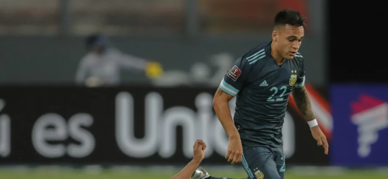 Lautaro Martínez marcó en la victoria de Argentina. / Foto: AFP