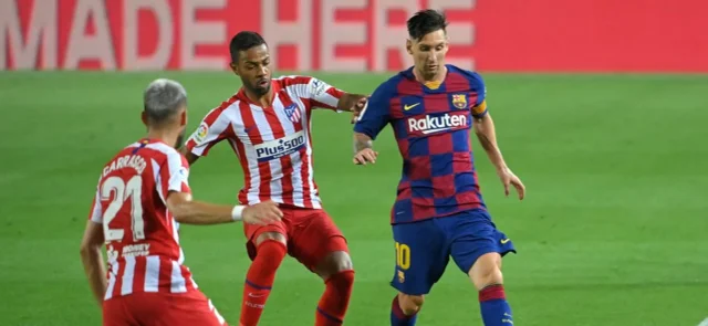 Barcelona tiene 11 puntos y Atlético de Madrid suma 17 unidades en LaLiga. / Foto: AFP