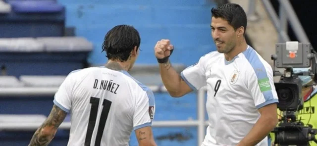 Luis Suárez marcó uno de los goles/ AFP