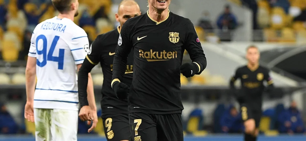 Barcelona goleó 4-0 a Dimano de Kiev