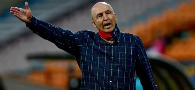 Javier Álvarez no va más como técnico de Medellín | Foto: VizzorImage / Luis Benavides